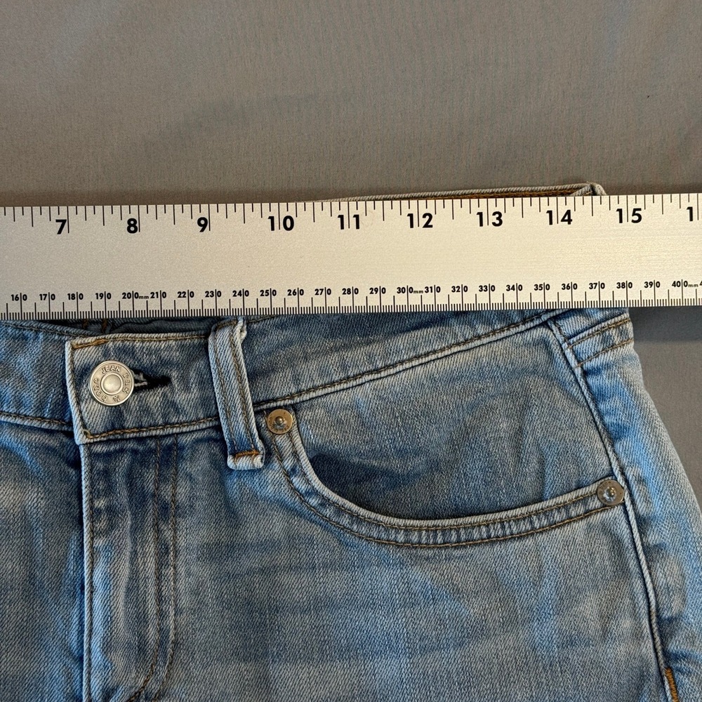 Rag & Bone Wiley Cutoff Denim Shorts Light Wash Raw Hem 27 W1915K520WIL - Picture 10 of 14